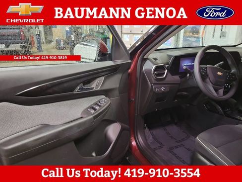 Used 2025 Chevrolet TrailBlazer LT image 5