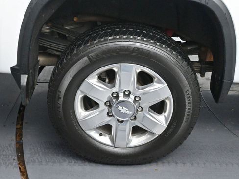 Used 2020 Chevrolet Silverado 3500 LTZ w/ Technology Package image 38