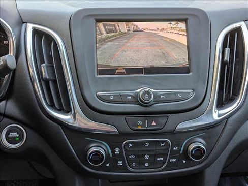 Used 2023 Chevrolet Equinox LT image 14