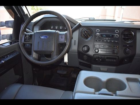 Used 2015 Ford F250 XL w/ Power Equipment Group AWD/4WD image 27