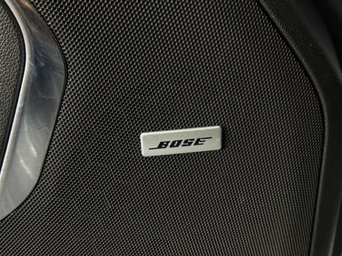 Used 2025 Chevrolet Suburban Premier image 18