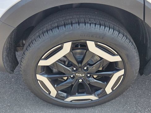 Used 2023 Kia Telluride S AWD/4WD image 9