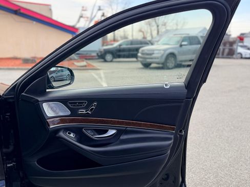 Used 2018 Mercedes-Benz S 560 4MATIC Sedan image 30