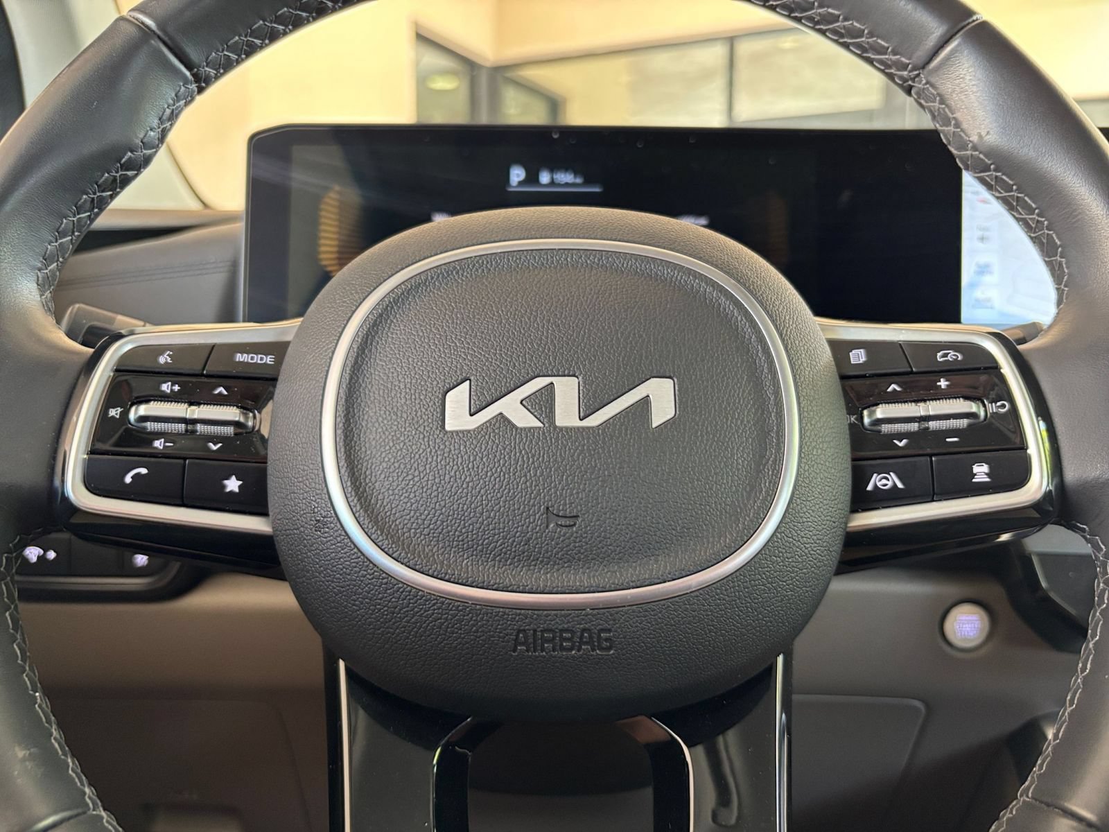 Used 2026 Kia Carnival FWD image 29