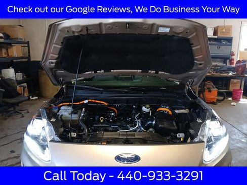 Certified 2020 Ford Escape Titanium AWD/4WD image 15
