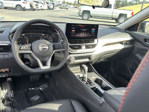 New 2026 Nissan Altima 2.5 SR w/ SR Midnight Edition Package FWD image 16
