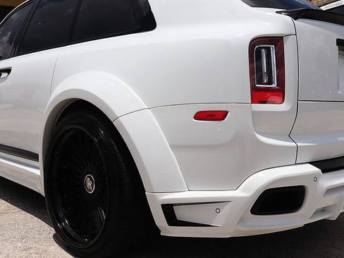 Used 2022 Rolls-Royce Cullinan w/ Cullinan Package AWD/4WD image 13
