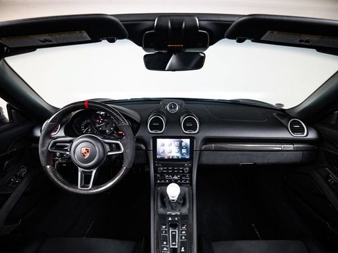 Certified 2022 Porsche 718 Boxster Spyder RWD image 24