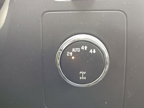 Used 2013 GMC Sierra 1500 SLE w/ Power Tech Package image 9