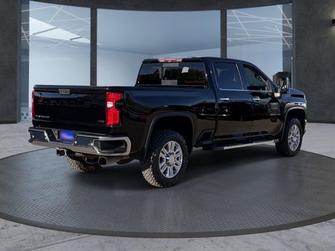 Used 2020 Chevrolet Silverado 3500 LTZ w/ LTZ Plus Package AWD/4WD image 6