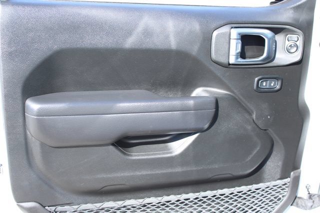 Used 2022 Jeep Wrangler Unlimited Sport AWD/4WD image 11