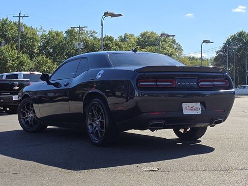 Used 2018 Dodge Challenger GT image 13