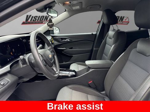 Used 2024 Chevrolet Trax LT FWD image 10