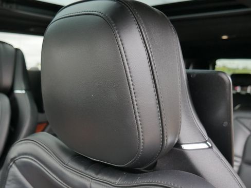 Used 2019 Lincoln Navigator L Reserve image 36