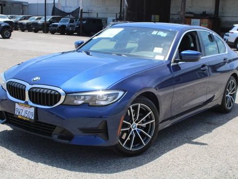 Used 2020 BMW 330i Sedan w/ Driving Assistance Package RWD image 11