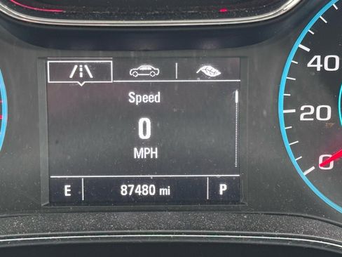 Used 2018 Chevrolet Cruze LT image 16