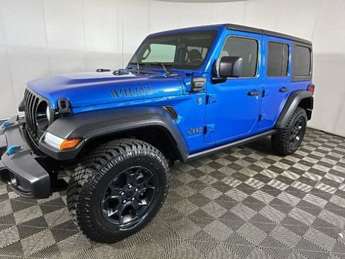 Used 2023 Jeep Wrangler Unlimited w/ Cold Weather Group AWD/4WD image 6