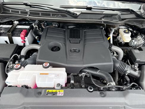 Certified 2026 Toyota Tundra 1794 Edition w/ TRD Off-Road Package AWD/4WD image 18