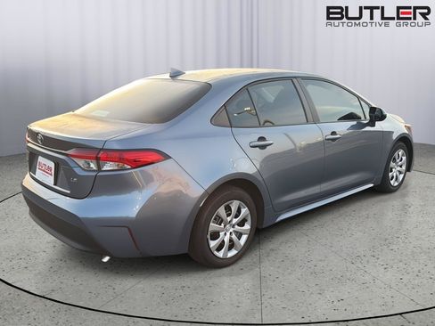Certified 2025 Toyota Corolla LE w/ Convenience Package FWD image 6