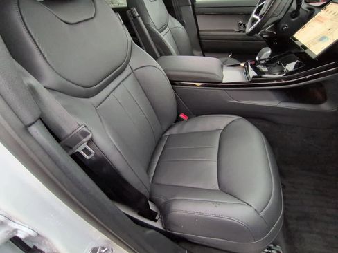 New 2026 Land Rover Range Rover Sport SE image 23