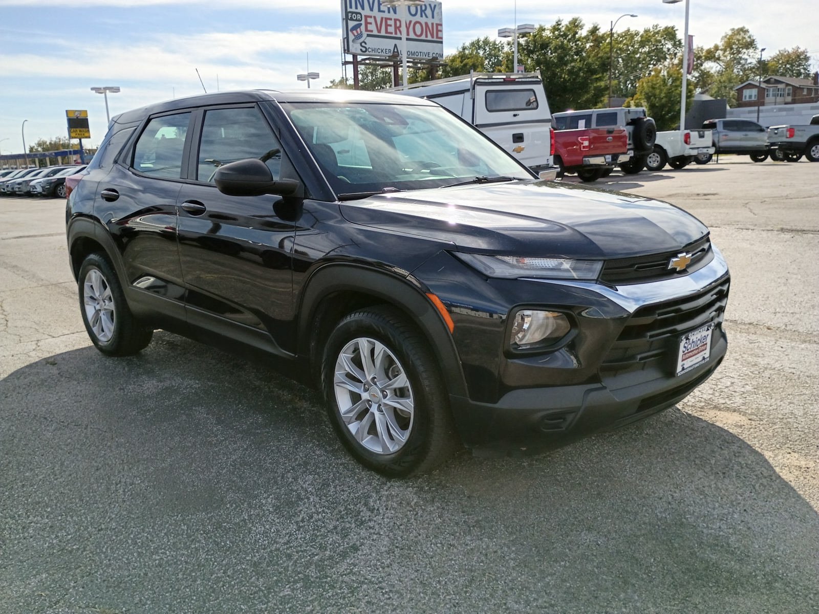 Used 2021 Chevrolet TrailBlazer LS FWD image 3