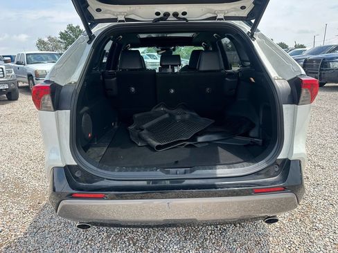 Used 2020 Toyota RAV4 XSE AWD/4WD image 28