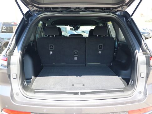 New 2025 Jeep Grand Cherokee Laredo w/ MOPAR Finishing Package image 40