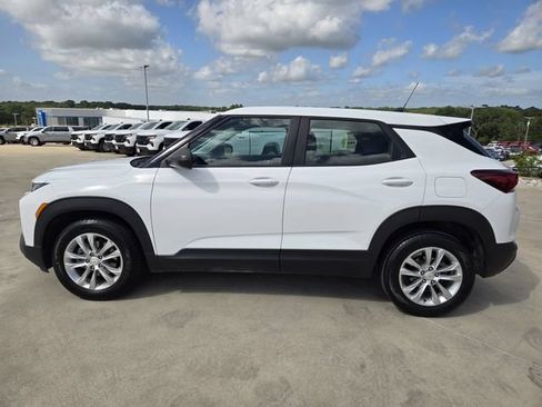 Used 2022 Chevrolet TrailBlazer LS FWD image 5