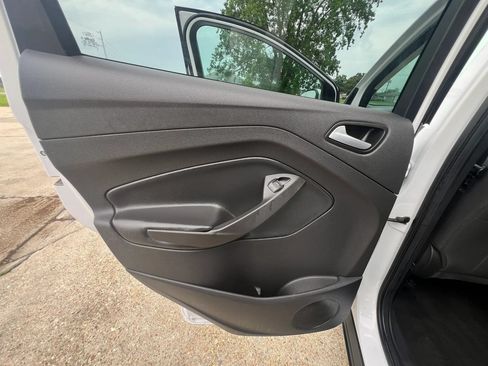 Used 2017 Ford Escape SE FWD image 14