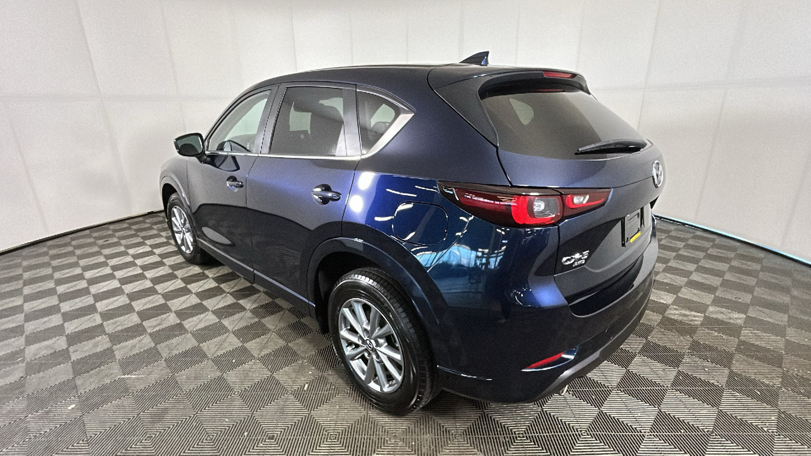 Used 2025 MAZDA CX-5 AWD 2.5 S w/ Preferred Package image 5