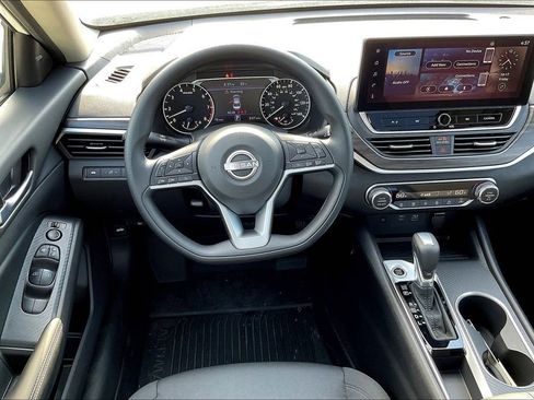 New 2025 Nissan Altima 2.5 SV w/ SV Special Edition Package image 27