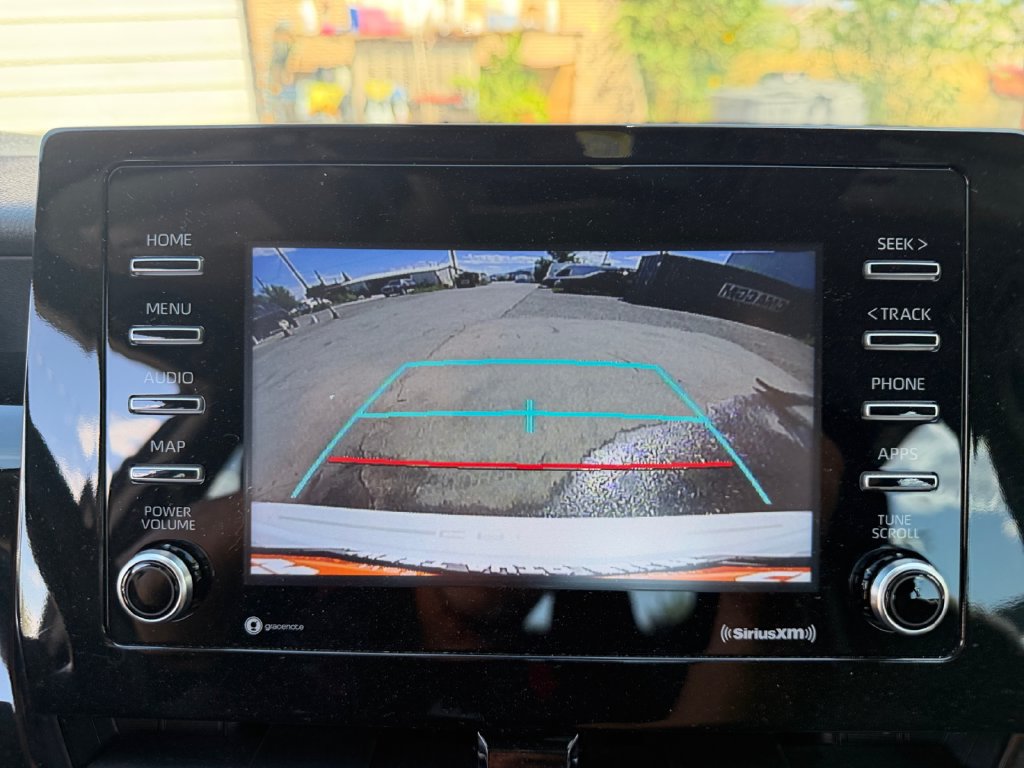 Used 2022 Toyota Camry LE w/ Carpet Mat Package (TMS) FWD image 22