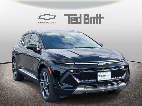 New 2026 Chevrolet Equinox EV LT image 3