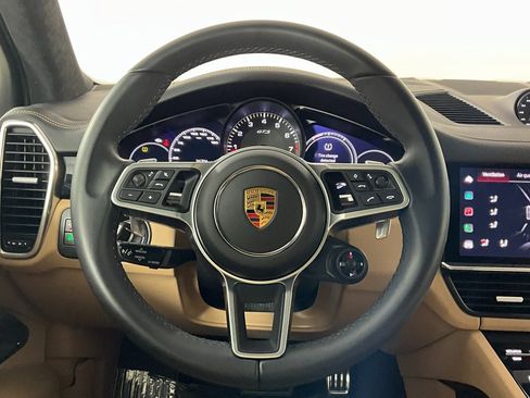 Used 2022 Porsche Cayenne GTS image 12
