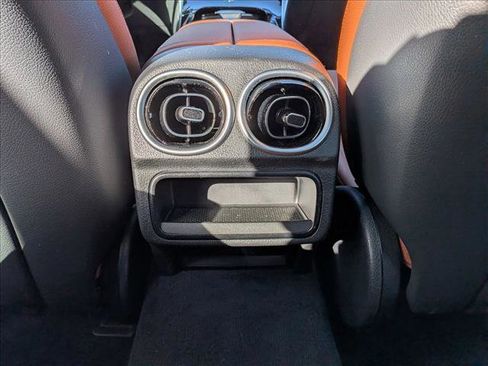 Certified 2025 Mercedes-Benz C 300 4MATIC Sedan image 17