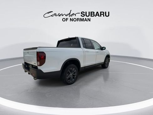 Used 2025 Honda Ridgeline Sport image 9