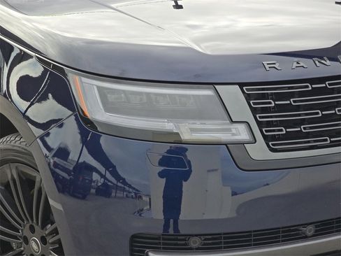 Certified 2023 Land Rover Range Rover Long Wheelbase Autobiography image 34