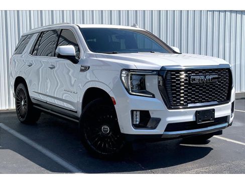 Used 2023 GMC Yukon Denali Ultimate AWD/4WD image 2