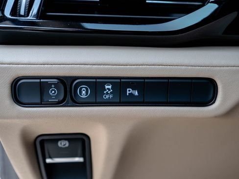 Certified 2023 Acura MDX w/ Technology Package AWD/4WD image 28