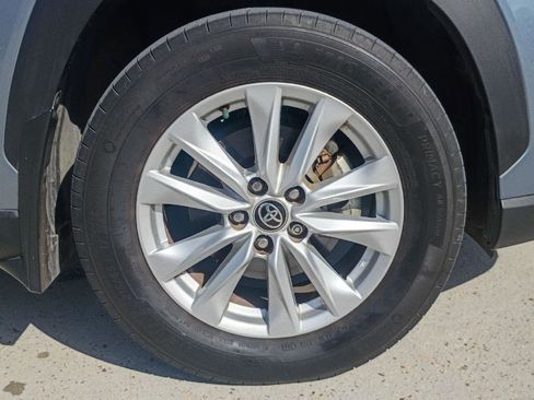 Used 2022 Toyota Corolla Cross LE FWD image 20