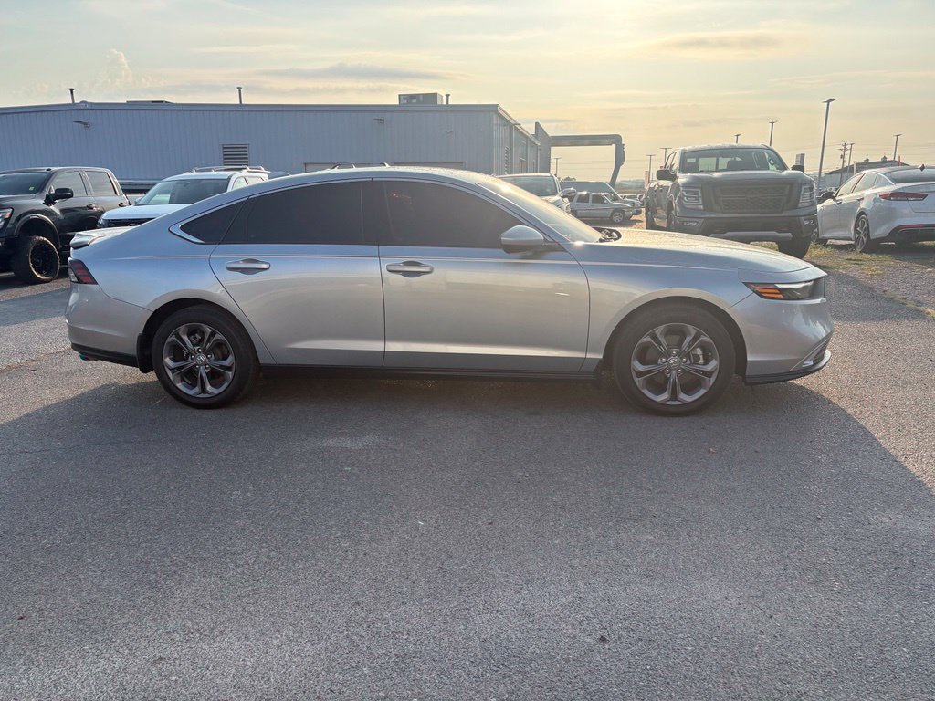 Used 2024 Honda Accord EX image 4