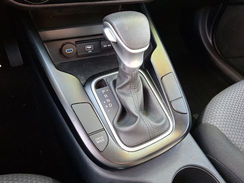 Used 2022 Kia Soul LX w/ Technology Package FWD image 4