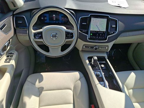 Used 2023 Volvo XC90 B6 Plus w/ Protection Package Premier AWD/4WD image 13