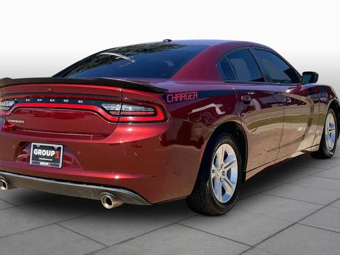 Used 2020 Dodge Charger SXT w/ Leather Interior Group RWD image 13