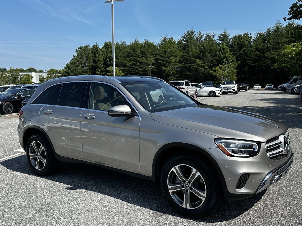 Certified 2021 Mercedes-Benz GLC 300 image 2