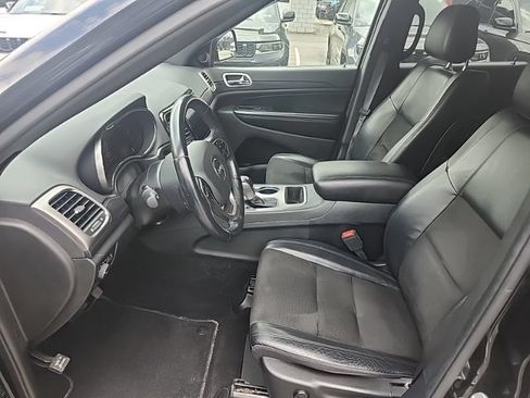 Used 2021 Jeep Grand Cherokee Laredo X AWD/4WD image 11