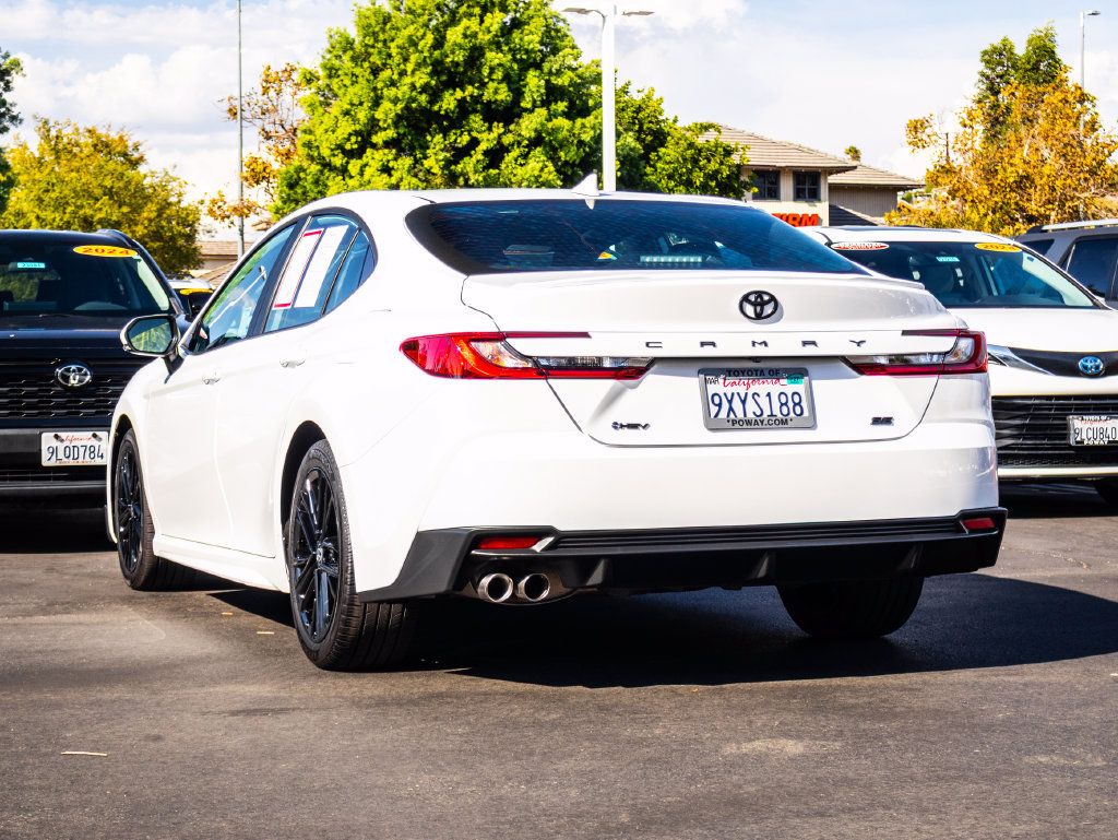Used 2026 Toyota Camry SE FWD image 8