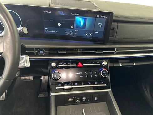 Used 2024 Hyundai Santa Fe Limited image 21