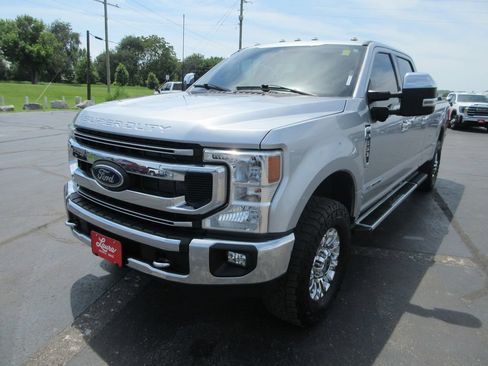 Used 2022 Ford F350 XLT w/ XLT Premium Package AWD/4WD image 10