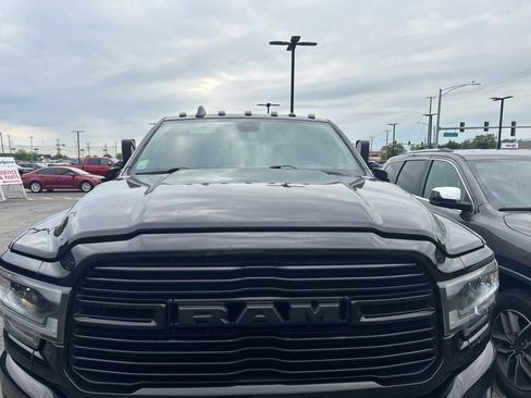 Used 2022 RAM 2500 Laramie w/ Night Edition AWD/4WD image 3